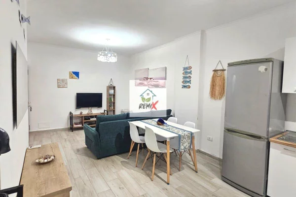 Shtepi ne shitje Apartament ne Durres, 1+1, Mobilimi E mobiluar, Pagesa 110,000  Euro.
