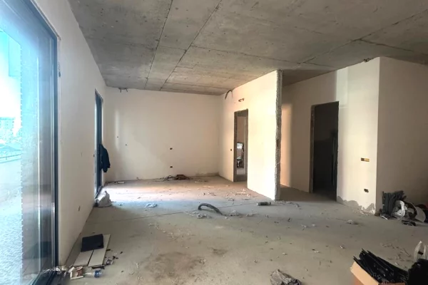 Shtepi ne shitje Apartament ne Tirane, 2+1, Mobilimi Bosh, pa mobiluar, Pagesa 330,000  Euro.