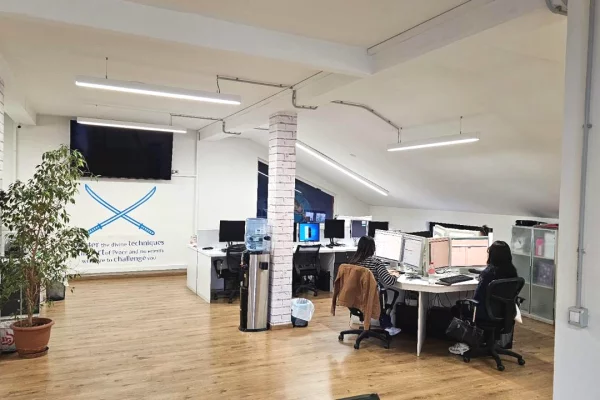 Ambient zyre me qera ne bllok 