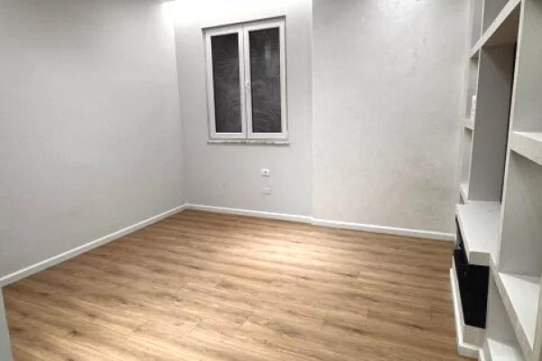 Shitet Apartament 1+1 – Pas 2 Palmave, Asti