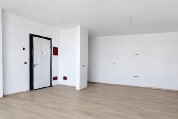 Shtepi ne shitje Apartament ne Tirane, 1+1, Mobilimi Bosh, pa mobiluar, Pagesa 120,000  Euro.
