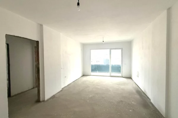 Shtepi ne shitje Apartament ne Tirane, 2+1, Mobilimi Bosh, pa mobiluar, Pagesa 215,000  Euro.