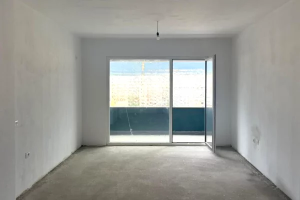 Shtepi ne shitje Apartament ne Tirane, 2+1, Mobilimi Bosh, pa mobiluar, Pagesa 215,000  Euro.