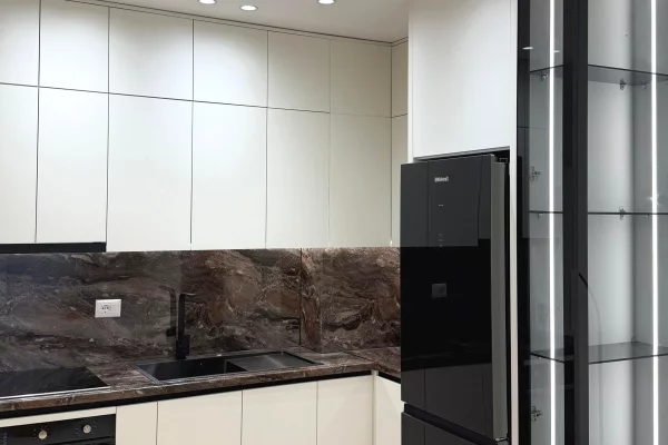 Shtepi ne shitje Apartament ne Tirane, 1+1, Mobilimi E mobiluar, Pagesa 109,000  Euro.