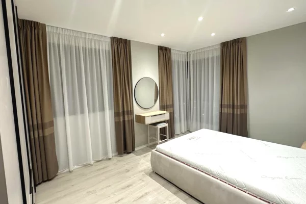 Shtepi me qera Apartament ne Tirane, 2+1, Mobilimi E mobiluar, Pagesa 70,000  Leke.