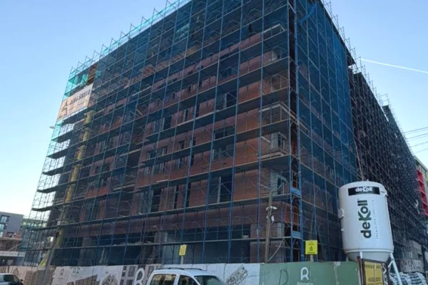 Appartamento in vendita a Tirana 2+1, SemiArredato