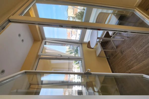 Shtepi me qera Apartament ne Tirane, 1+1, Mobilimi E mobiluar, Pagesa 60,000  Leke.