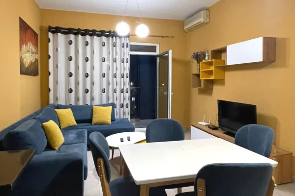 Shtepi me qera Apartament ne Tirane, 1+1, Mobilimi E mobiluar, Pagesa 60,000  Leke.