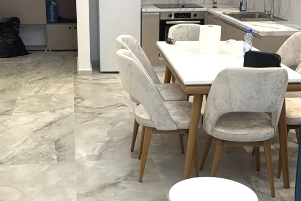 Appartamento in vendita a Kavaja 2+1, Arredato