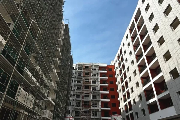  Shitet Apartament 2+1+2 në Paskuqan 