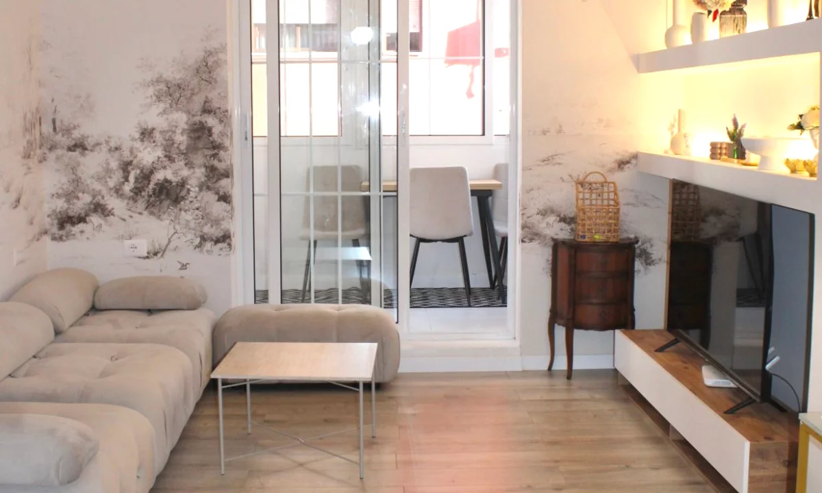 Appartamento in vendita a Tirana 2+1, Arredato