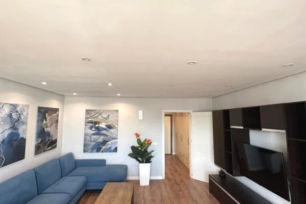 Appartamento in affitto a Tirana 2+1, Arredato