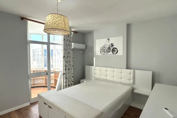 Appartamento in affitto a Tirana 2+1, Arredato