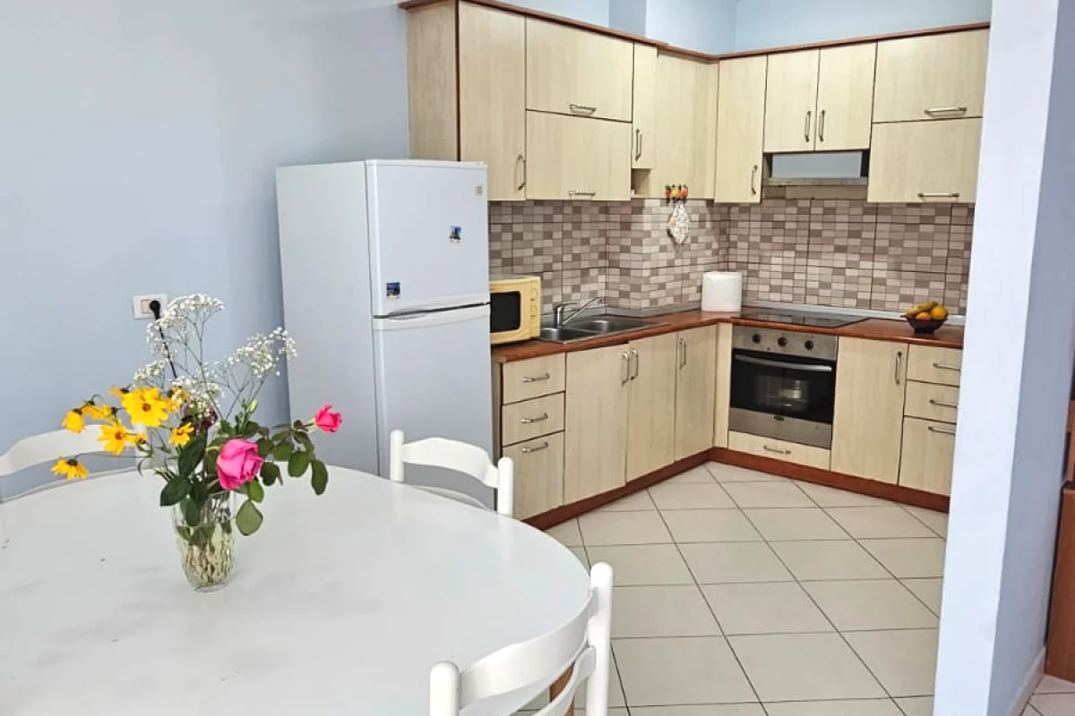 Shtepi ne shitje Apartament ne Tirane, 2+1, Mobilimi E mobiluar, Pagesa 330,000  Euro.