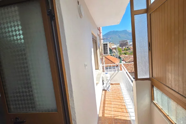 Shtepi ne shitje Apartament ne Tirane, 2+1, Mobilimi Bosh, pa mobiluar, Pagesa 14,000,000  Euro.