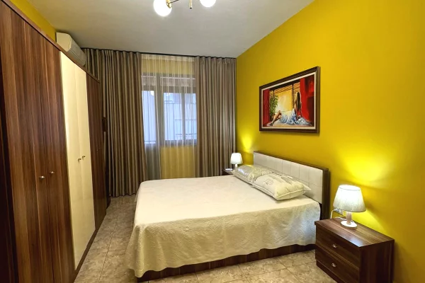 Appartamento in affitto a Tirana 1+1, Arredato