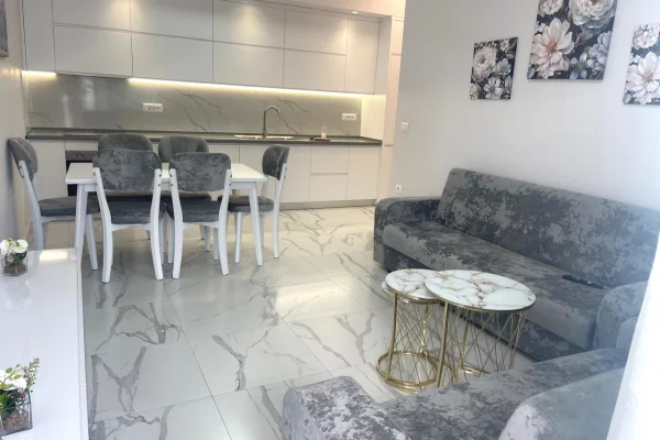 JEPET ME QERA APARTAMENT 2+1 , Fusha e Aviacionit