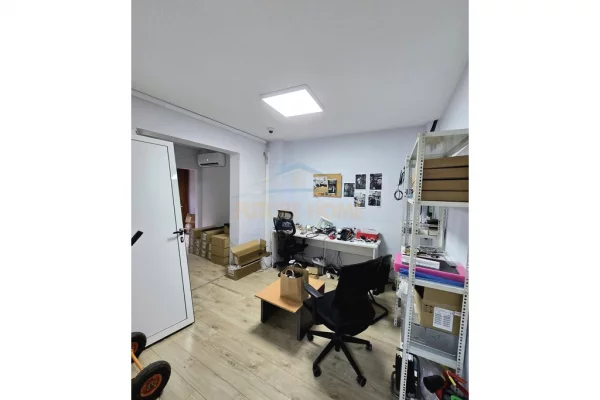 JEPET ME QERA AMBJENT BIZNESI PER ZYRA,KLINIKA OSE CALL CENTER