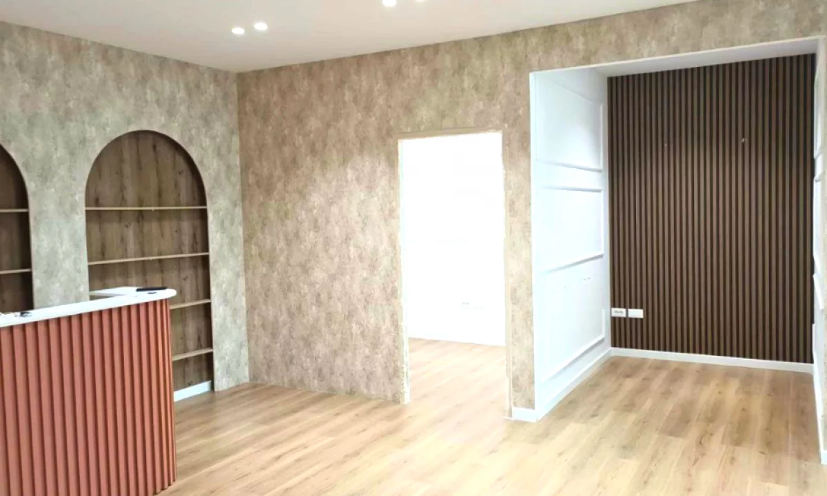  Ambient Biznesi me Qira – Astir (perballe Vila L)