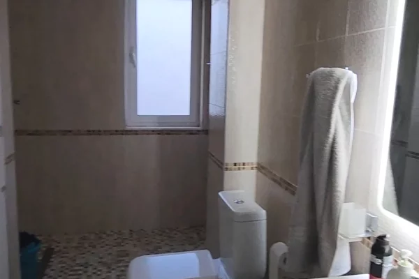 Appartamento in vendita a Tirana 1+1, Arredato