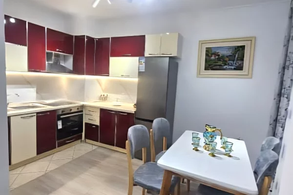 Appartamento in vendita a Tirana 1+1, Arredato