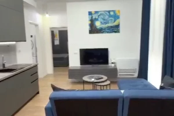 Appartamento in vendita a Tirana 2+1, Arredato