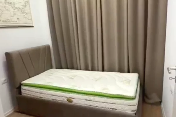 Appartamento in vendita a Tirana 2+1, Arredato