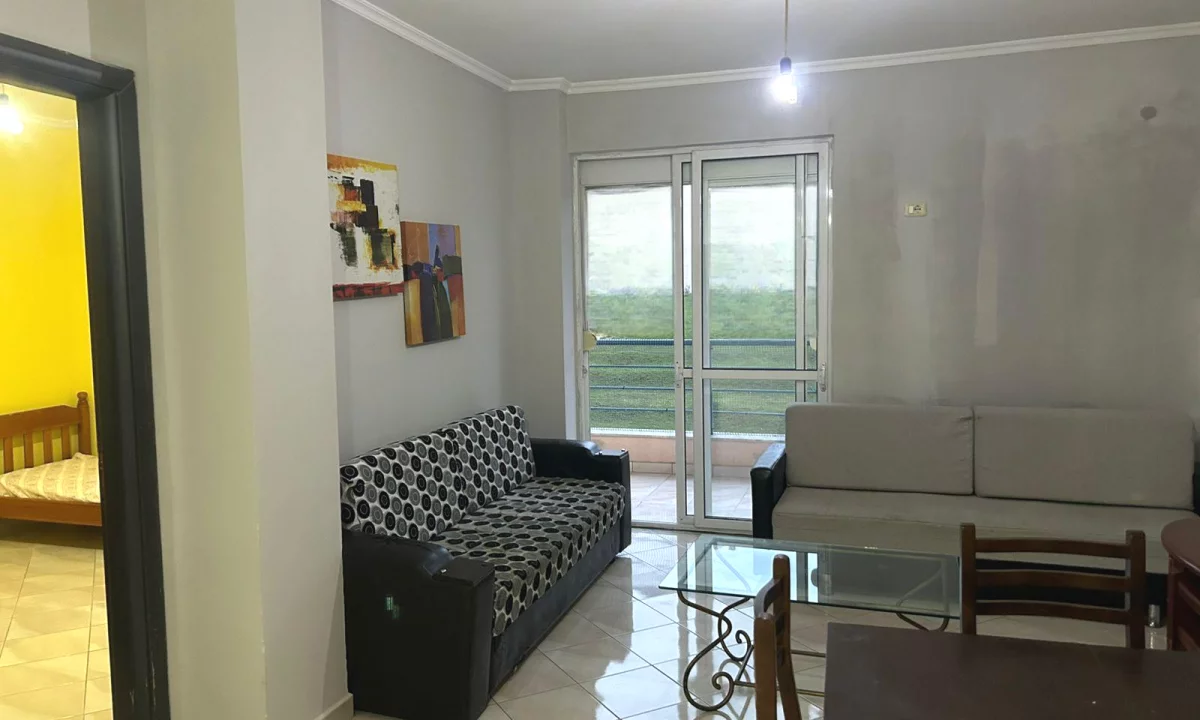 Shtepi ne shitje Apartament ne Tirane, 1+1, Mobilimi Pjeserisht e mobiluar, Pagesa 12,500,000  Leke.