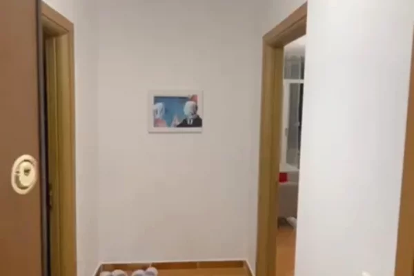 Shtepi ne shitje Apartament ne Tirane, 1+1, Mobilimi E mobiluar, Pagesa 11,500,000  Leke.