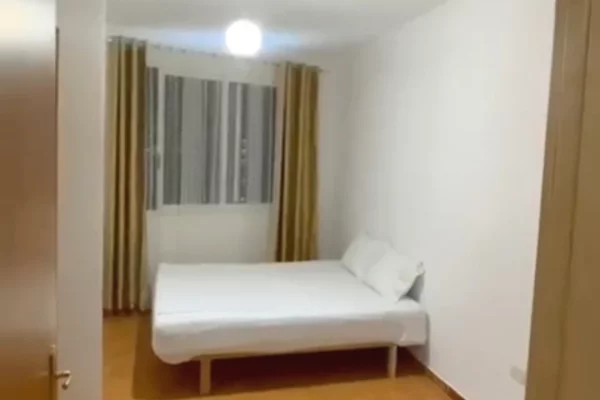 Shtepi ne shitje Apartament ne Tirane, 1+1, Mobilimi E mobiluar, Pagesa 11,500,000  Leke.