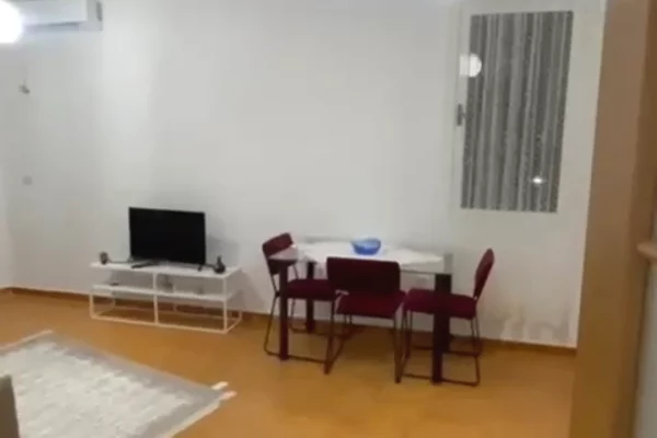Shtepi ne shitje Apartament ne Tirane, 1+1, Mobilimi E mobiluar, Pagesa 11,500,000  Leke.