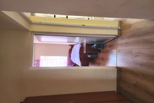Shtepi ne shitje Apartament ne Tirane, 2+1, Mobilimi E mobiluar, Pagesa 98,000  Euro.