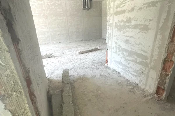 Shtepi ne shitje Apartament ne Tirane, 1+1, Mobilimi Bosh, pa mobiluar, Pagesa 7,300,000  Leke.