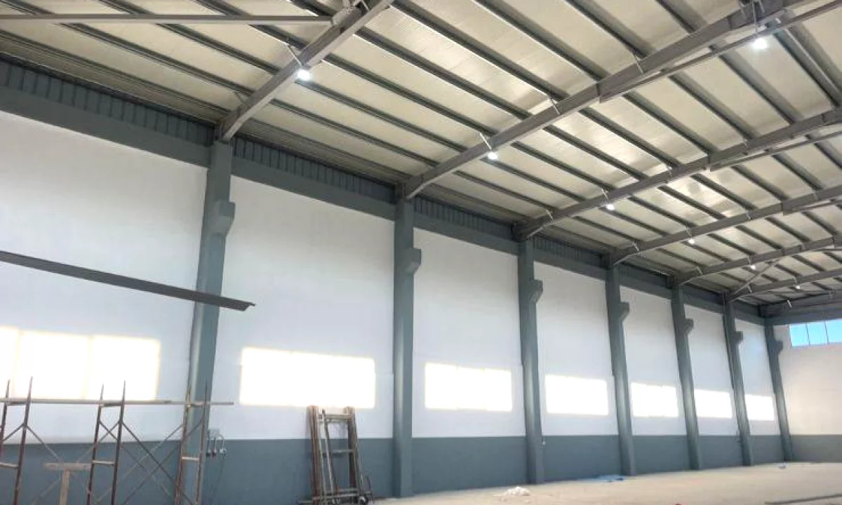 KAPANON INDUSTRIALE NE VORE | 1065m2 + 1300m2 OBORR | AKSES TRAILER 🚛