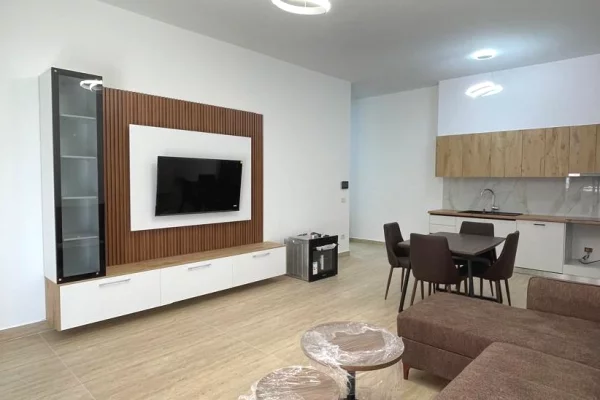 Shtepi me qera Apartament ne Tirane, 1+1, Mobilimi E mobiluar, Pagesa 90,000  Leke.