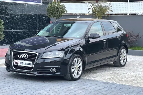 Auto in Vendita a Fier - 5,700 Euro