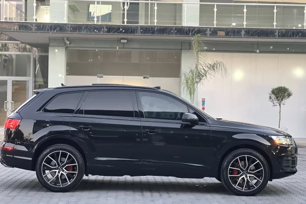 Makina ne shitje ne Fier, Audi, 2017 Benzine,Kambio Automatik Pagesa 19,999  Euro.