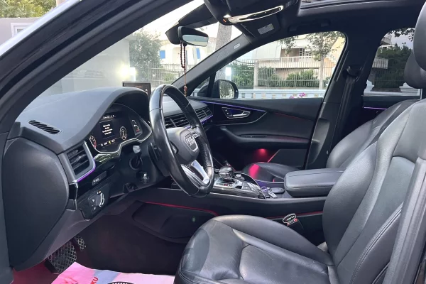 Makina ne shitje ne Fier, Audi, 2017 Benzine,Kambio Automatik Pagesa 19,999  Euro.