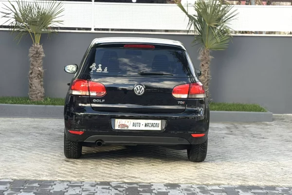 Makina ne shitje ne Fier, Volkswagen, 2012 Diesel,Kambio Manual Pagesa 4,500  Euro.