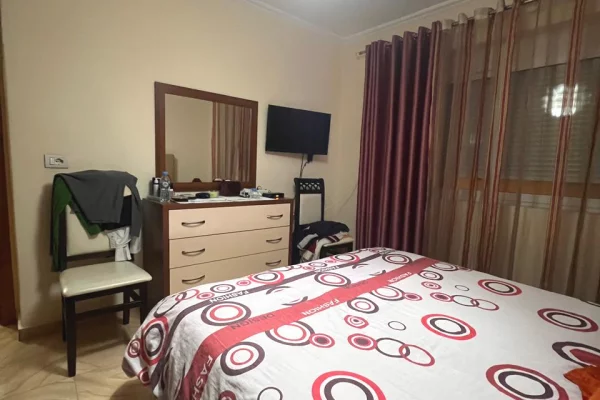 Appartamento in vendita a Tirana 1+1, Arredato