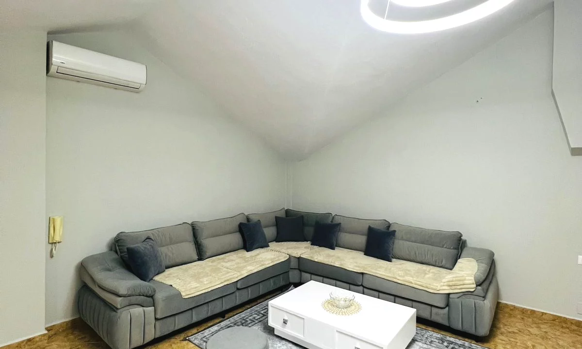 Private house for rent in Tirana 2+1, Furnished