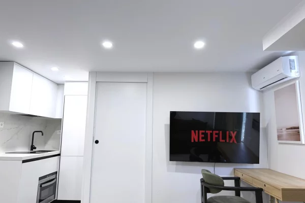 Shtepi me qera Apartament ne Tirane, Garsoniere, Mobilimi E mobiluar, Pagesa 35,000  Leke.