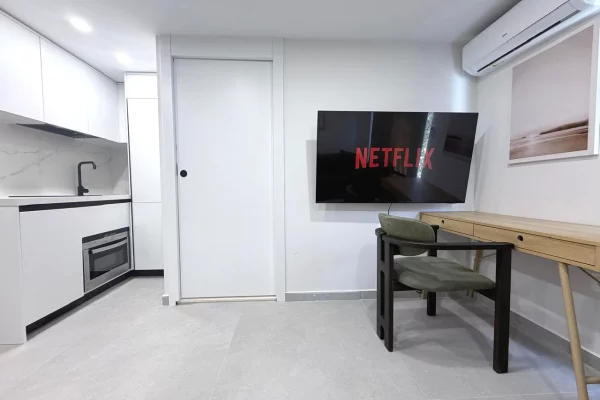 Shtepi me qera Apartament ne Tirane, Garsoniere, Mobilimi E mobiluar, Pagesa 35,000  Leke.