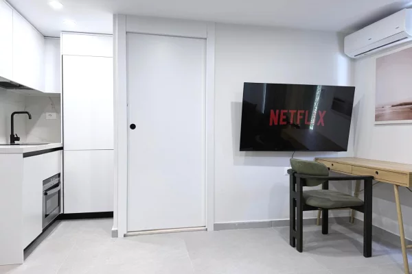 Shtepi me qera Apartament ne Tirane, Garsoniere, Mobilimi E mobiluar, Pagesa 35,000  Leke.