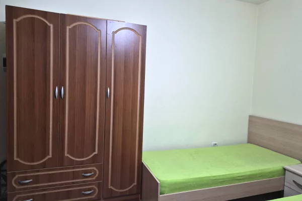 Shtepi me qera Apartament ne Tirane, Garsoniere, Mobilimi E mobiluar, Pagesa 30,000  Leke.