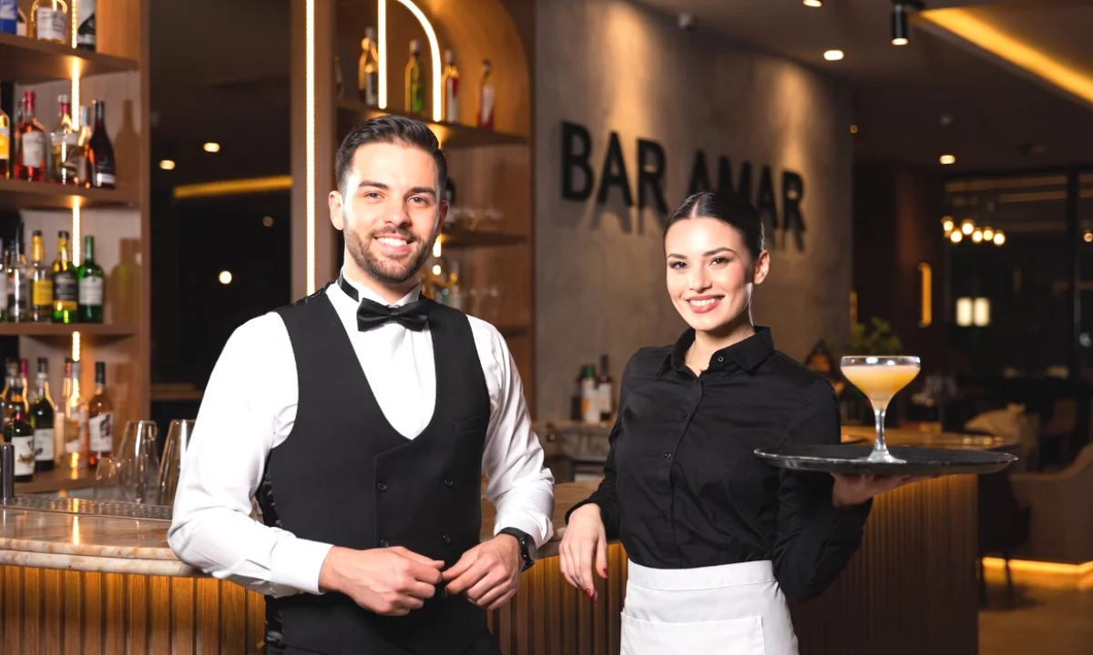 Njoftime Pune ne Tirane, Profesioni Banakiere/ Kamarier/e , Me eksperience, Pagesa Me Marreveshje.