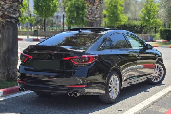   Makine me qera Hyundai duke filluar nga 35 euro