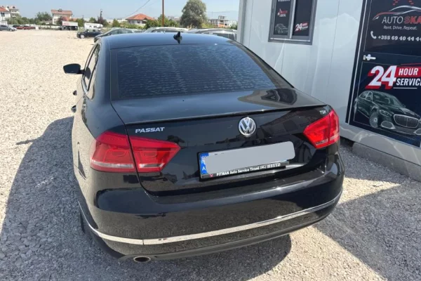 Makine me qera Volkswagen Passat duke filluar nga 45 euro
