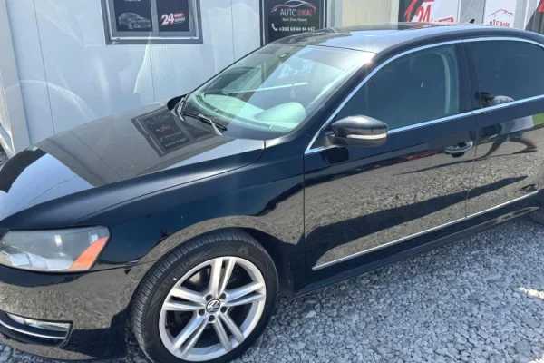Makine me qera Volkswagen Passat duke filluar nga 45 euro