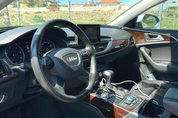 Makine me qera Audi A6 duke filluar nga 65 euro dita